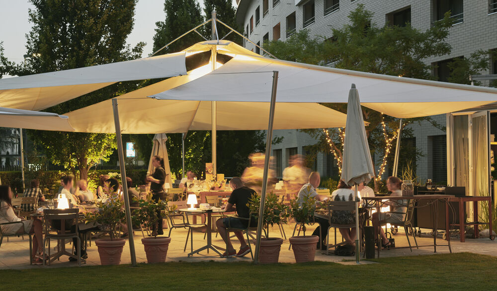Giardino Restaurant & Bar